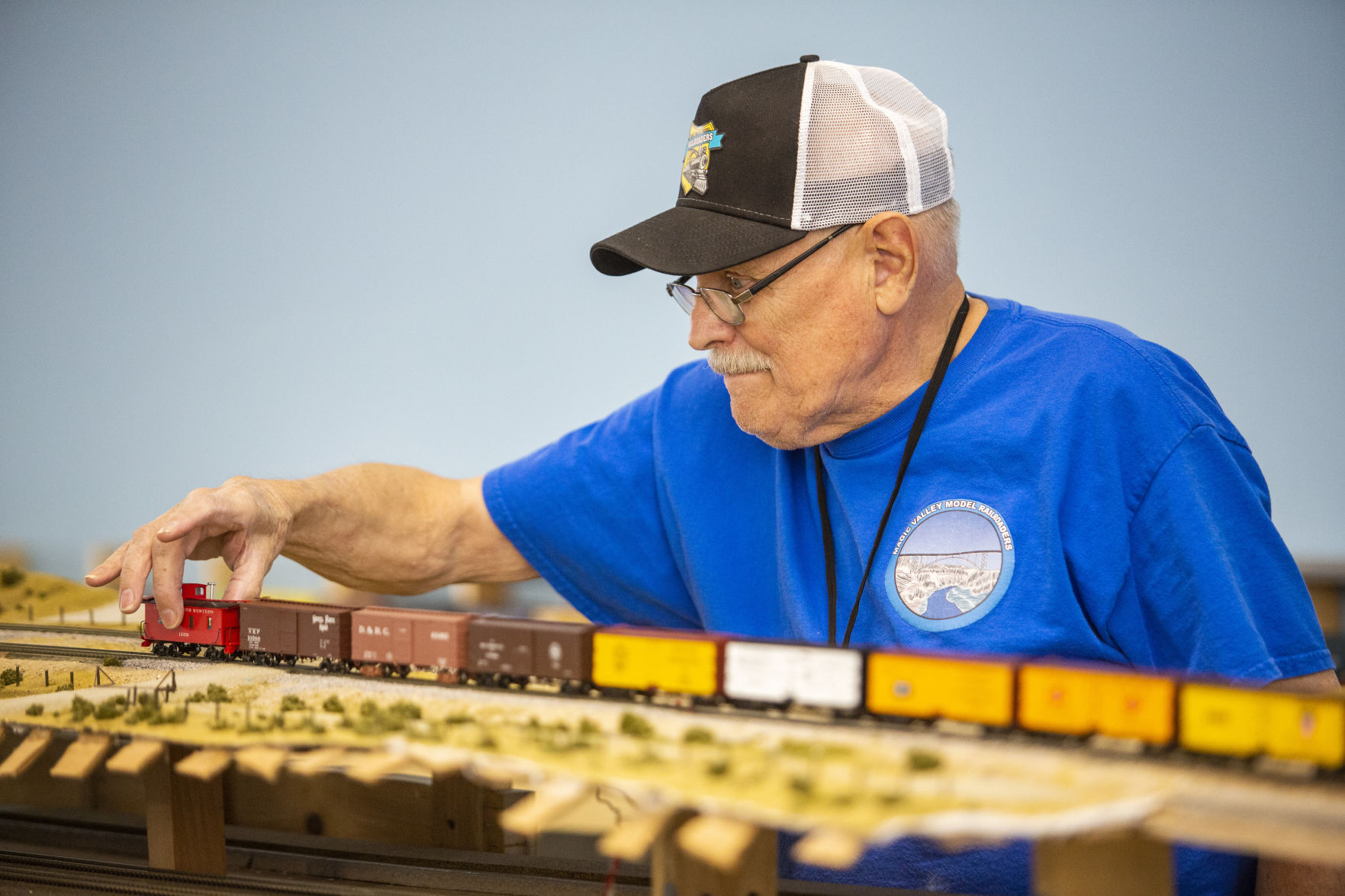 Model trains at the fair